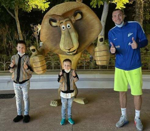 Kristina Dzyuba husband Artem Dzyuba with their sons.